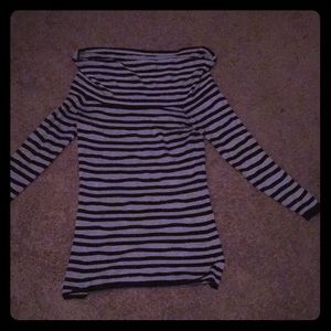 Off the shoulder long sleeved top